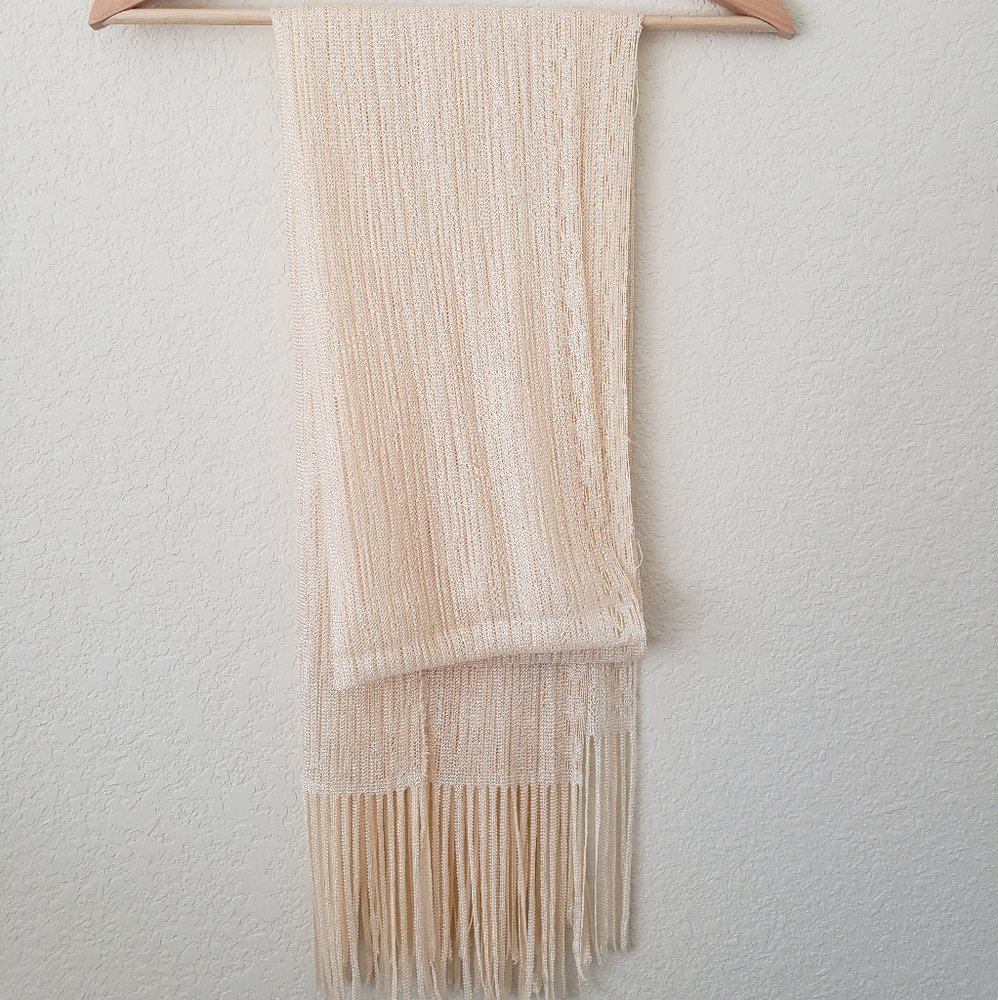 Vintage Oscar de la Renta lace scarf